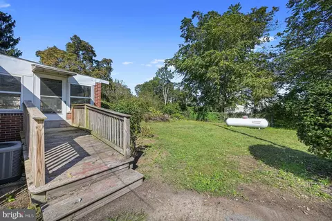 Exterior - 32 Bell St, Dover, DE 19901 photo 3 of 4