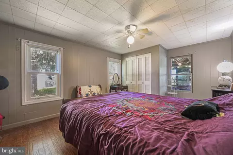 Bedroom - 32 Bell St, Dover, DE 19901 photo 1 of 5