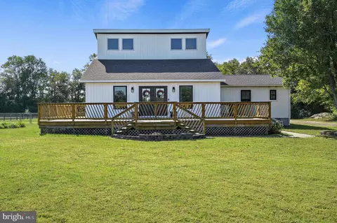 Exterior - 1104 Bloomfield Dr, Harrington, DE 19952 photo 1 of 4
