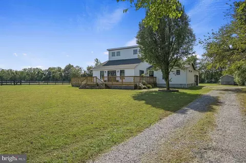 1104 Bloomfield Dr, Harrington, DE 19952