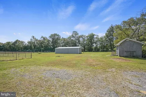 Exterior - 1104 Bloomfield Dr, Harrington, DE 19952 photo 4 of 4