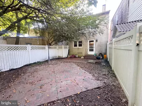 Exterior - 14 E Commerce St, Smyrna, DE 19977 photo 1 of 4