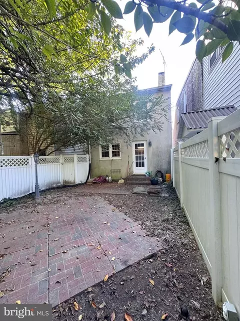 Exterior - 14 E Commerce St, Smyrna, DE 19977 photo 4 of 4