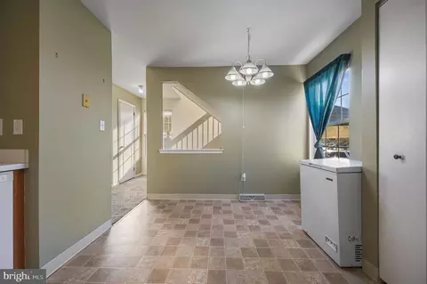 Entry Way - 136 Thames, Dover, DE 19904 photo 1 of 2