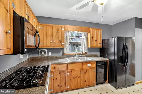 Kitchen - 721 S Halsey Rd, Dover, DE 19901 photo 3 of 3