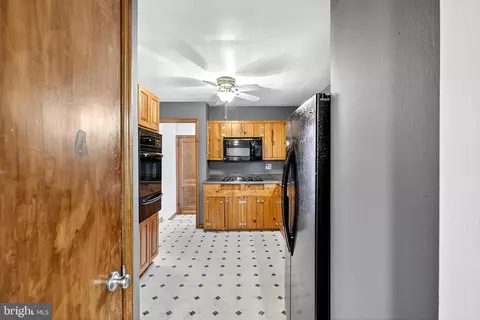 Entry Way - 721 S Halsey Rd, Dover, DE 19901 photo 3 of 5