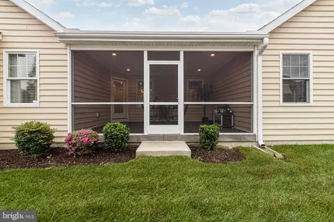 Exterior - 37 Siltstone Dr, Dover, DE 19901 photo 6 of 8