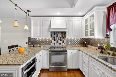 Kitchen - 37 Siltstone Dr, Dover, DE 19901 photo 2 of 3
