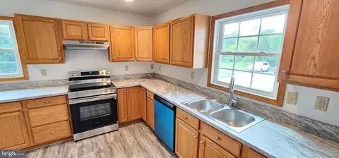 Kitchen - 1694 S State St, Dover, DE 19901 photo 3 of 4