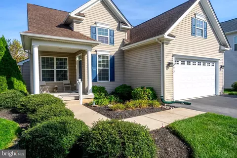 673 Augusta National Dr, Magnolia, DE 19962