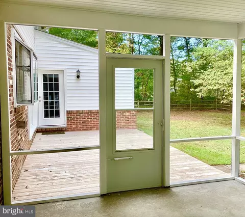Exterior - 115 Fox Hall Dr, Dover, DE 19904 photo 3 of 6