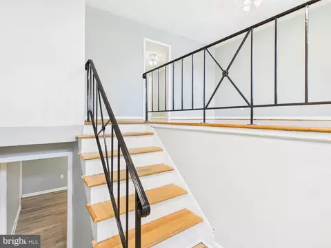 Entry Way - 1573 Nathaniel Mitchell Rd, Dover, DE 19904 photo 1 of 1