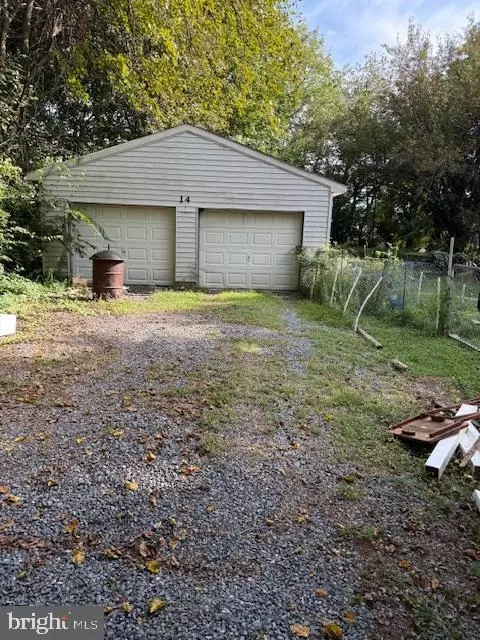 Exterior - 14 Draper Dr, Dover, DE 19901 photo 1 of 1