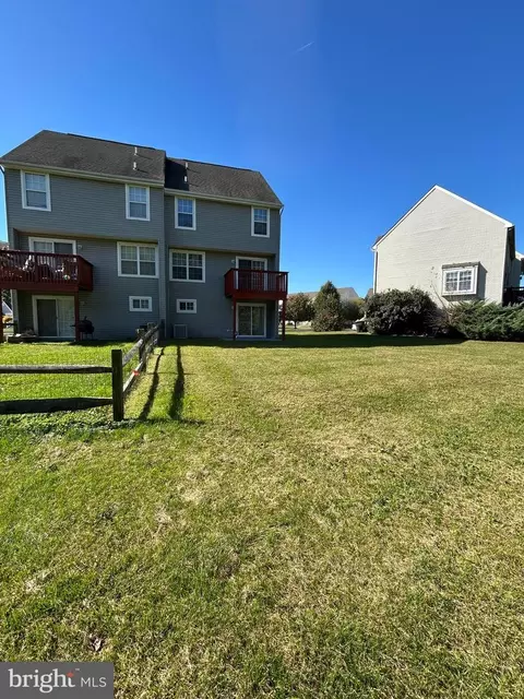 Exterior - 127 E Sheldrake Cir, Dover, DE 19904 photo 2 of 3