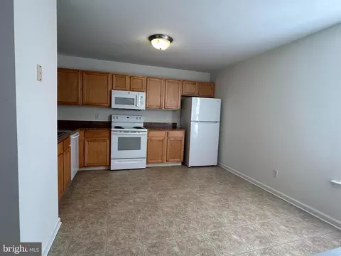 Kitchen - 127 E Sheldrake Cir, Dover, DE 19904 photo 2 of 2