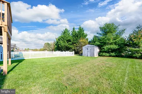 Exterior - 351 Paradee Dr, Dover, DE 19904 photo 6 of 7