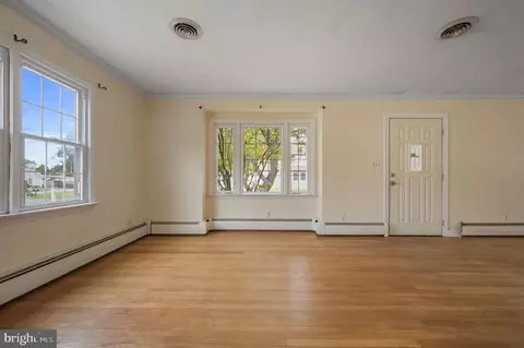 Living - 108 Lochmeath Way, Dover, DE 19904 photo 1 of 6