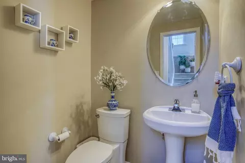 Bath - 271 Trafalgar Dr, Dover, DE 19904 photo 1 of 3