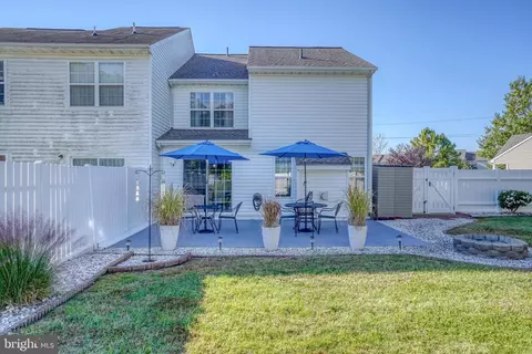 Exterior - 271 Trafalgar Dr, Dover, DE 19904 photo 5 of 7