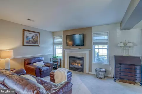 Living - 271 Trafalgar Dr, Dover, DE 19904 photo 1 of 1