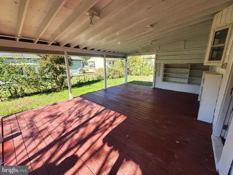Exterior - 374 David Hall Rd, Dover, DE 19904 photo 3 of 4