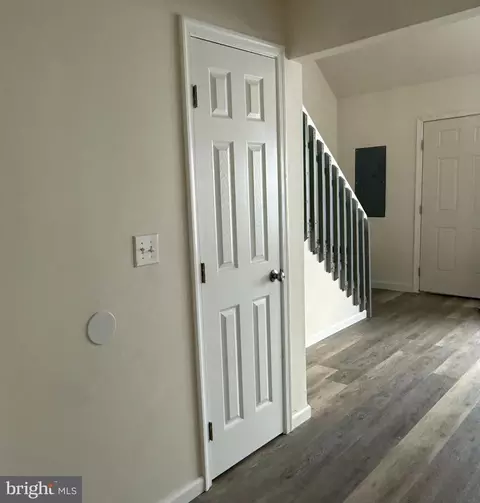 Entry Way - 124 Spruance Rd, Dover, DE 19901 photo 1 of 4