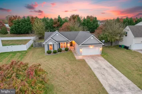 222 N Ember Dr, Felton, DE 19943