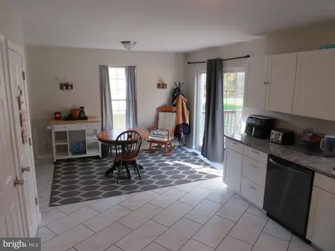 749 W North St, Dover, DE 19904 photo 6