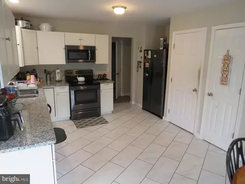 749 W North St, Dover, DE 19904 photo 5