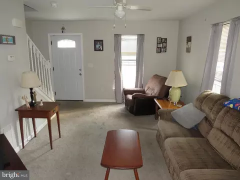 749 W North St, Dover, DE 19904 photo 3
