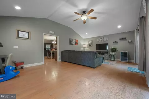 Entry Way - 196 Mifflin Rd, Dover, DE 19904 photo 6 of 7
