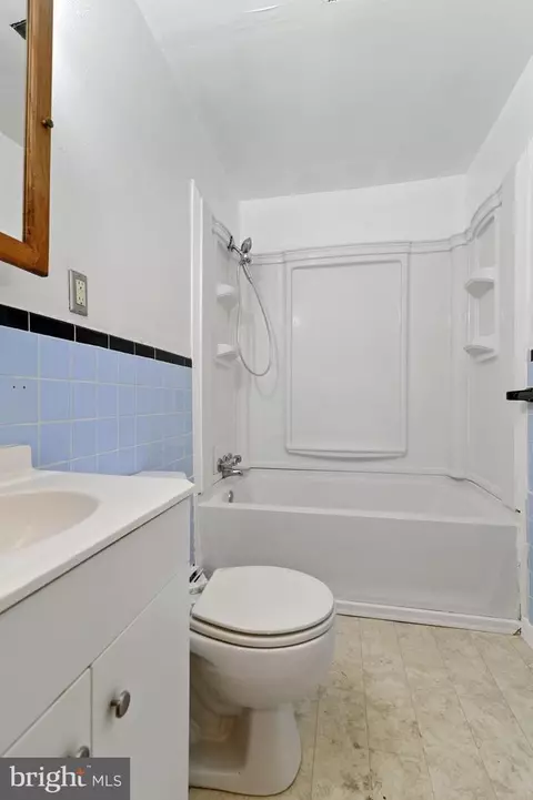 Bath - 430 Collins Dr, Dover, DE 19901 photo 1 of 1