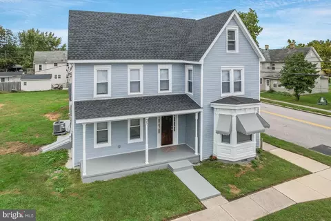 25 E High St, Felton, DE 19943