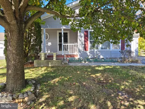 326 Persimmon Cir W #326, Dover, DE 19901