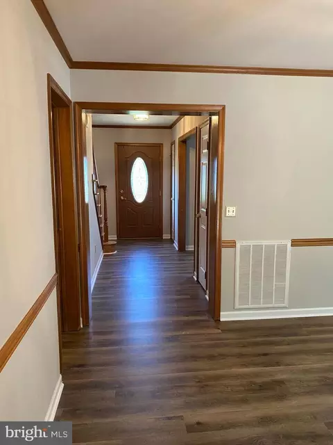 Entry Way - 32 Nanticoke Dr, Dover, DE 19904 photo 3 of 11