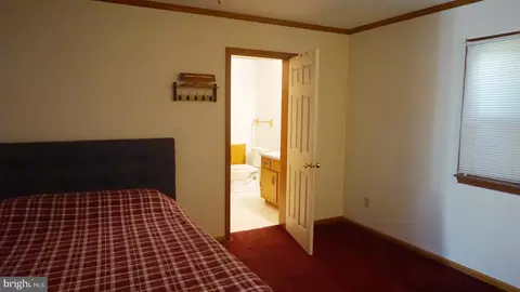Bedroom - 32 Nanticoke Dr, Dover, DE 19904 photo 1 of 5