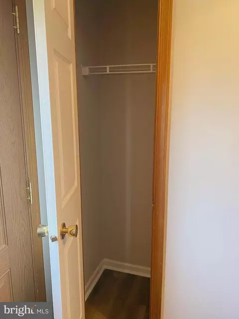 Entry Way - 32 Nanticoke Dr, Dover, DE 19904 photo 11 of 11