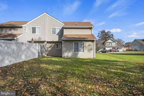 38 Heatherfield, Dover, DE 19904 photo 3
