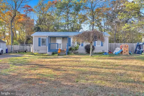 1131 Deep Grass Ln, Greenwood, DE 19950