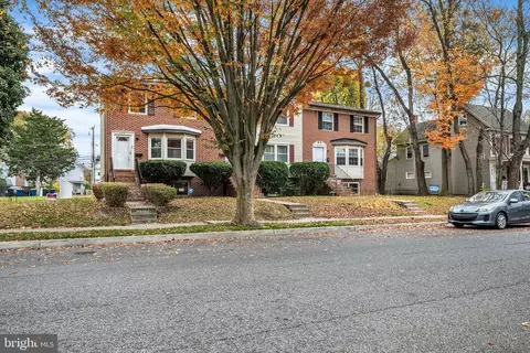 Exterior - 225 N New St, Dover, DE 19904 photo 2 of 5