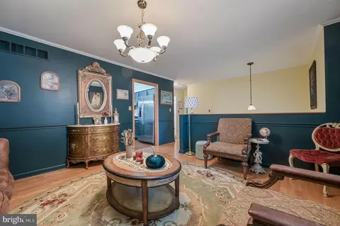 Entry Way - 27 Virginia Ave, Dover, DE 19904 photo 1 of 2
