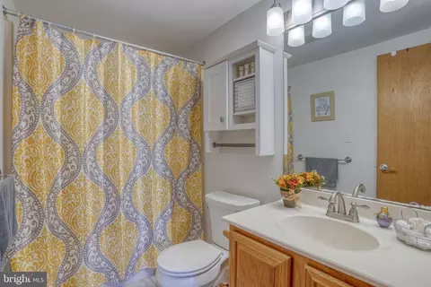 Bath - 59 Chatham Ct, Dover, DE 19901 photo 2 of 2