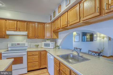 Kitchen - 59 Chatham Ct, Dover, DE 19901 photo 4 of 4