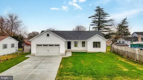 419 Mulberry St, Smyrna, DE 19977