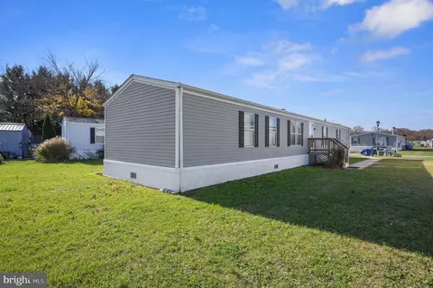 174 Humpsman Dr #150, Dover, DE 19904