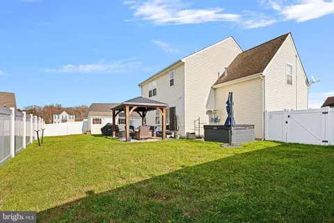 Exterior - 15 Anchor Ln, Dover, DE 19901 photo 2 of 3