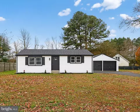 216 W High St, Felton, DE 19943