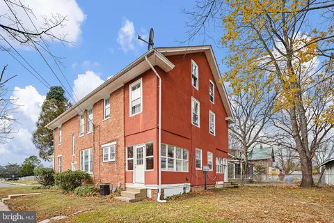 Exterior - 401 N Governors Ave, Dover, DE 19904 photo 6 of 7