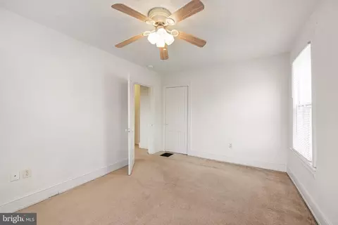 Bedroom - 401 N Governors Ave, Dover, DE 19904 photo 6 of 6