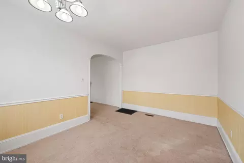 Entry Way - 401 N Governors Ave, Dover, DE 19904 photo 2 of 10